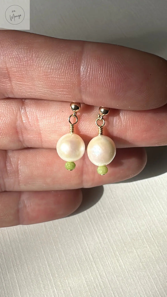 Lime & Pearl Studs xo, Mango