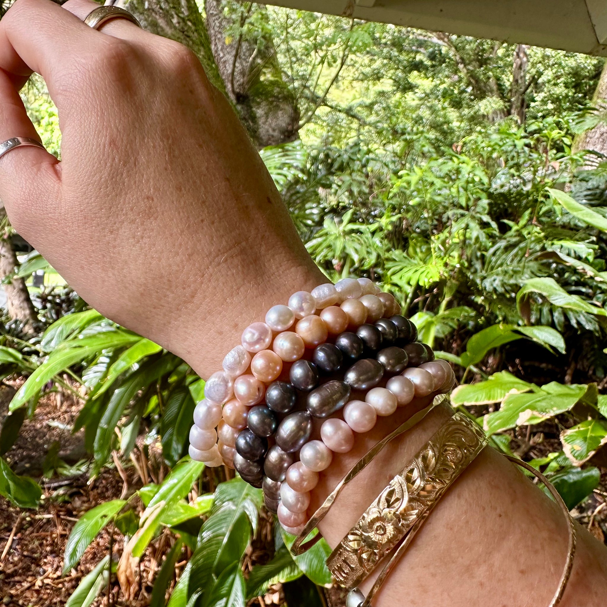 Natural Pearl stretch Bracelet ~ LAST CALL