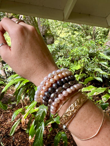 Natural Pearl stretch Bracelet ~ LAST CALL