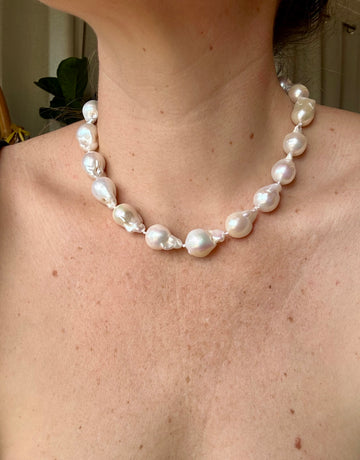 Muse~Fireball Baroque Pearl Choker
