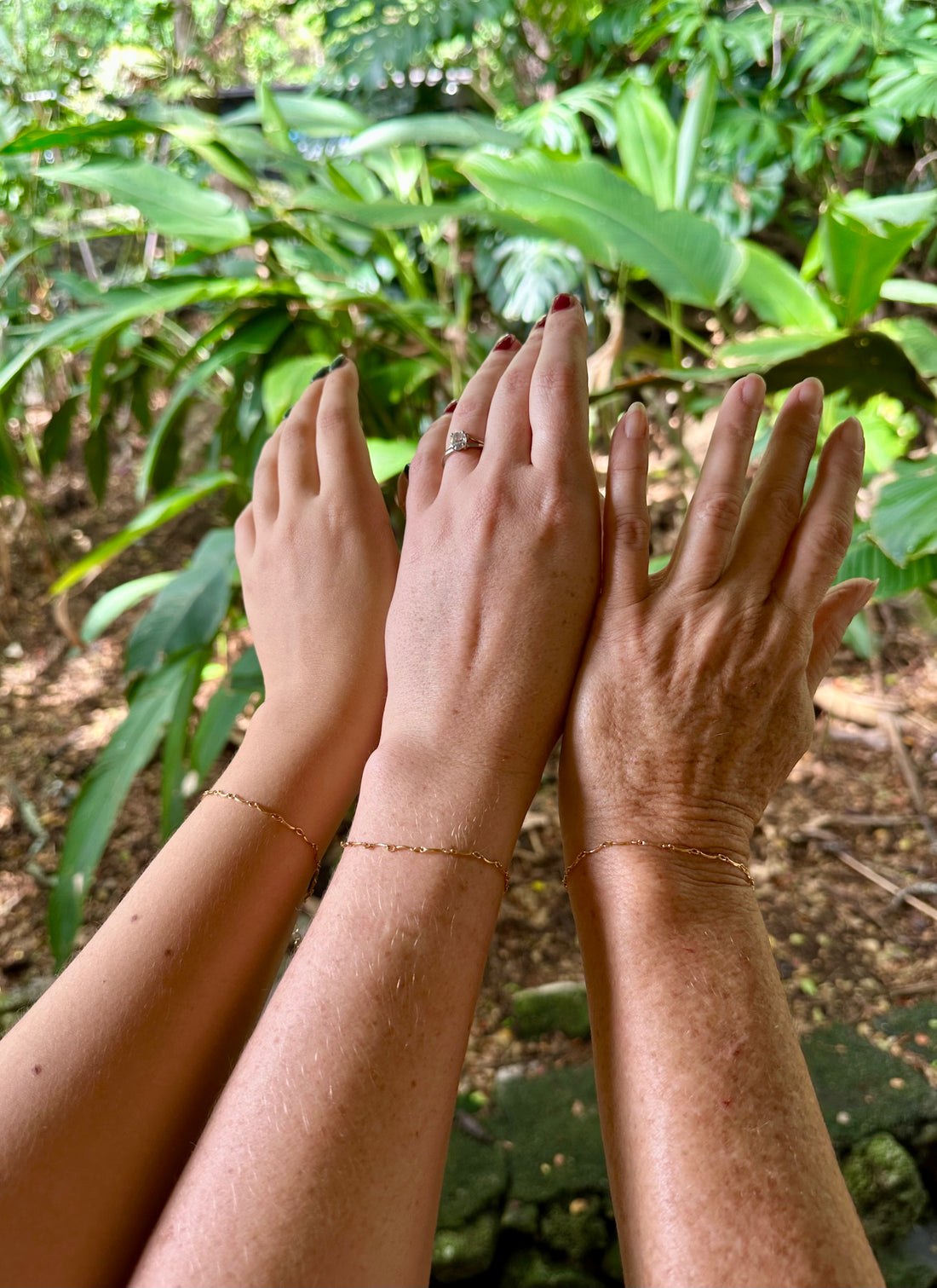 Golden waves bracelet