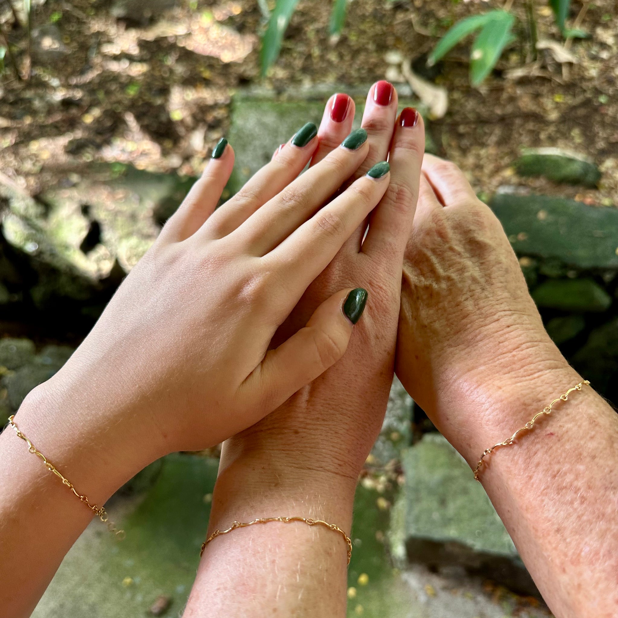 Golden waves bracelet