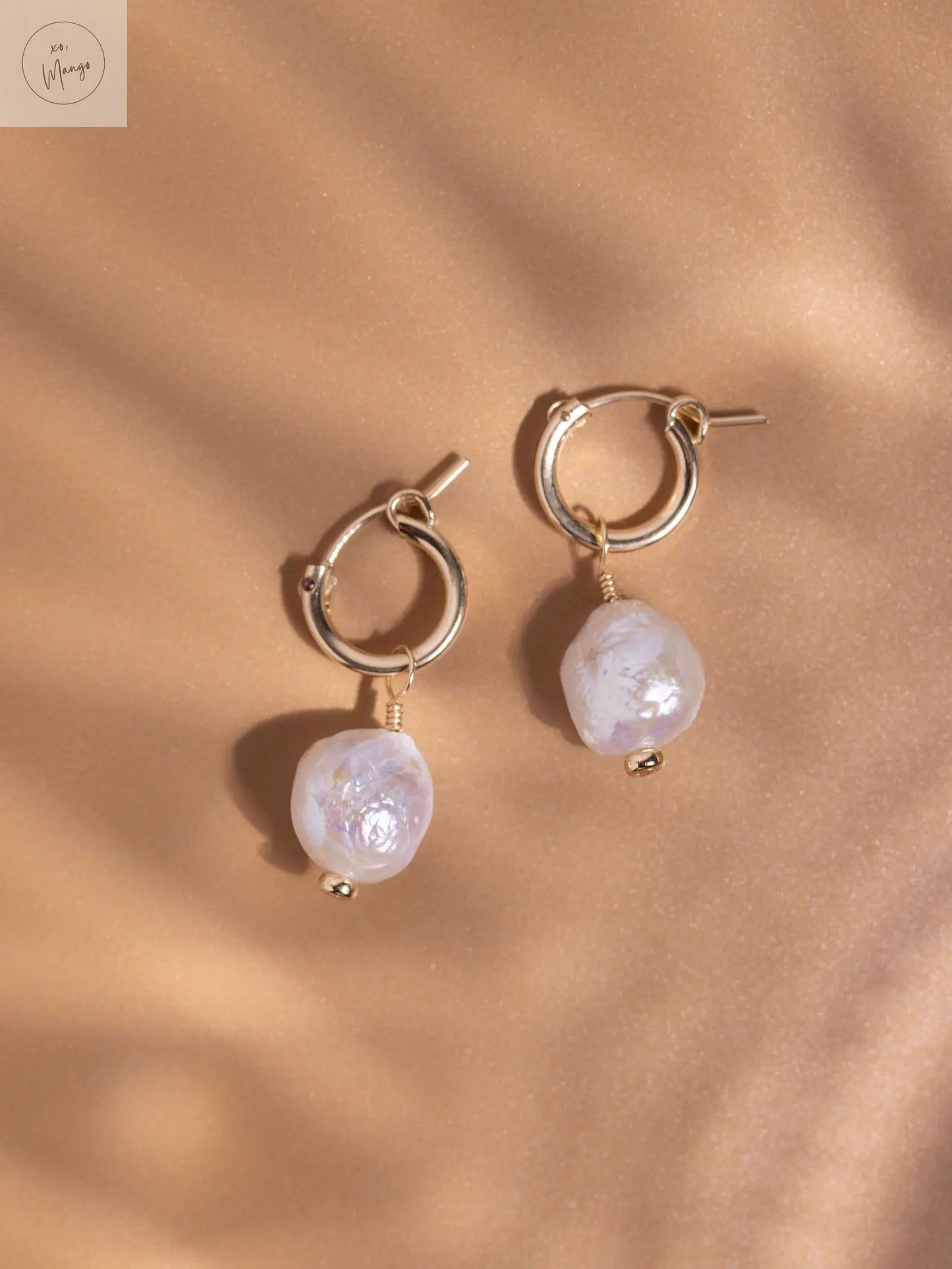 Dreamer Baroque Pearl Hoops xo, Mango