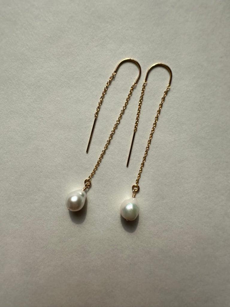 Baroque pearl threader earring